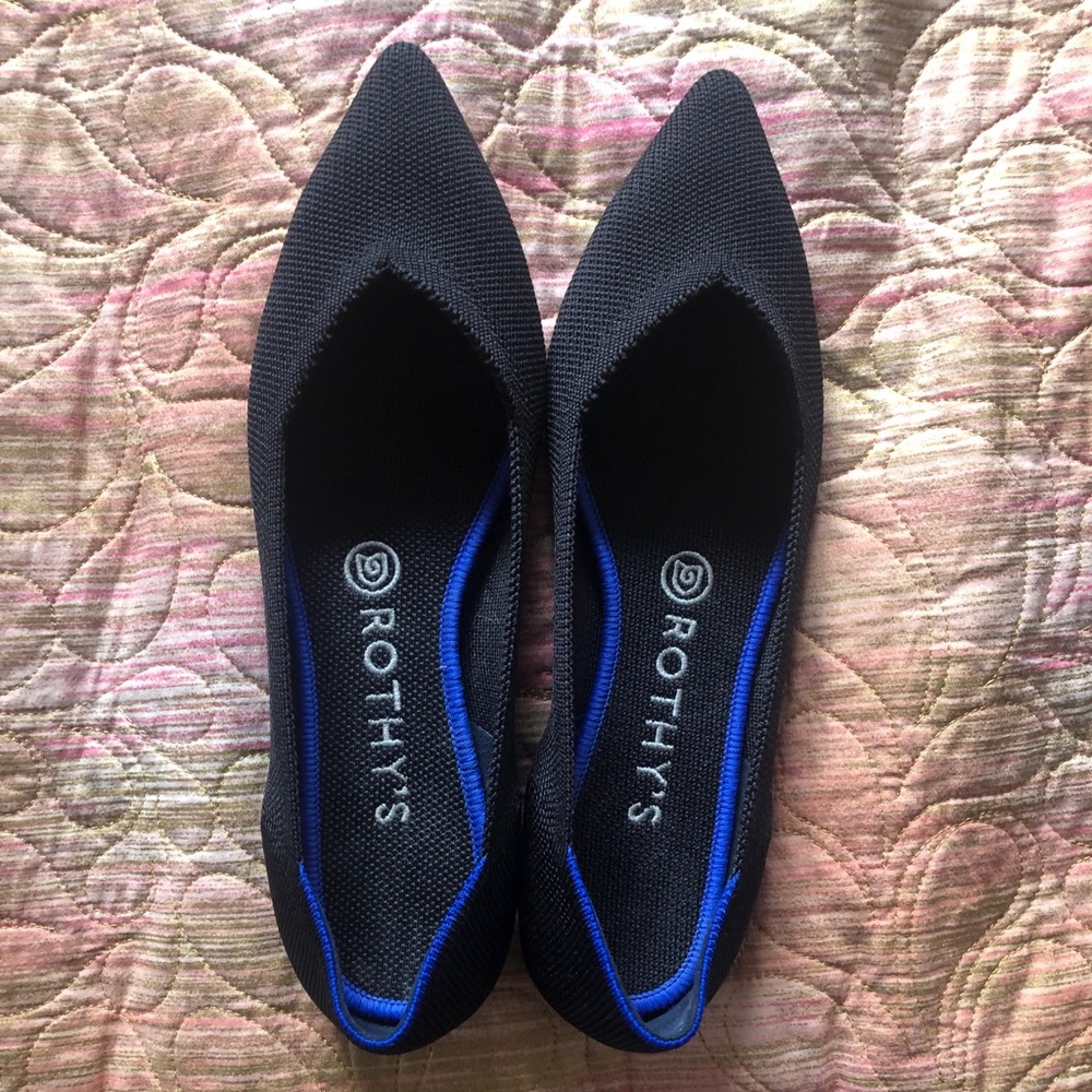 Rothys Point Black Size 8